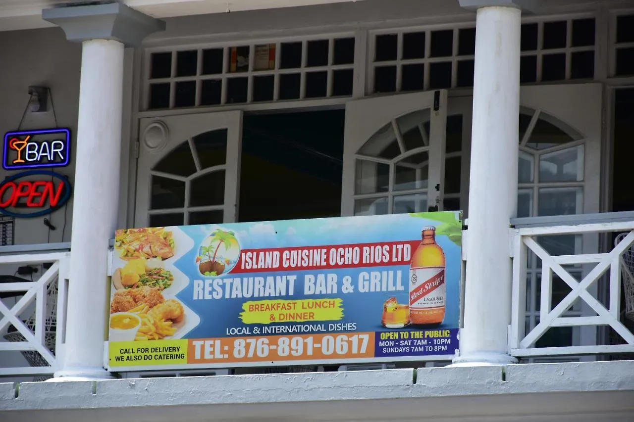 Apartment Czar'S Sanctuary- Apt B4 At Sandcastle Ocho Rios Jamaica
