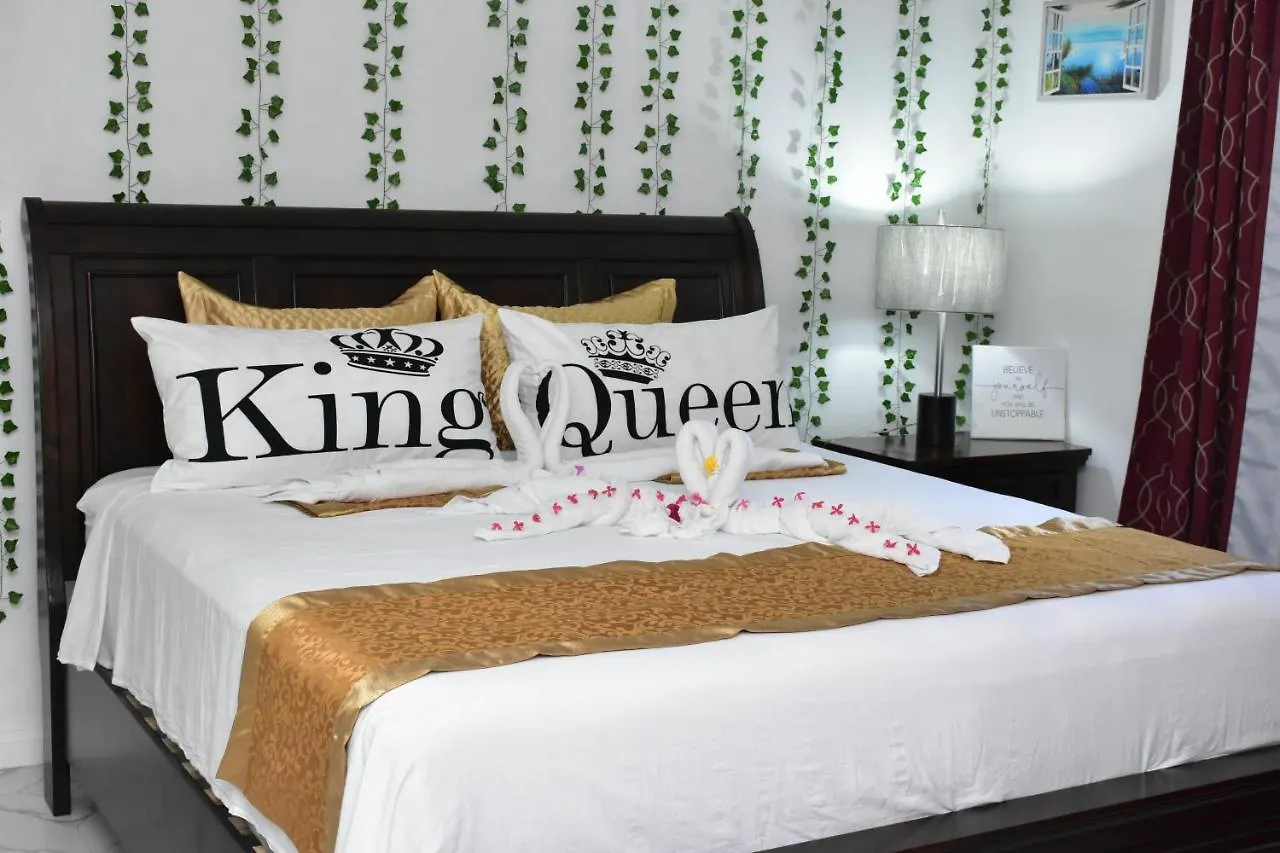 Czar'S Sanctuary- Apt B4 At Sandcastle Ocho Rios Jamaica